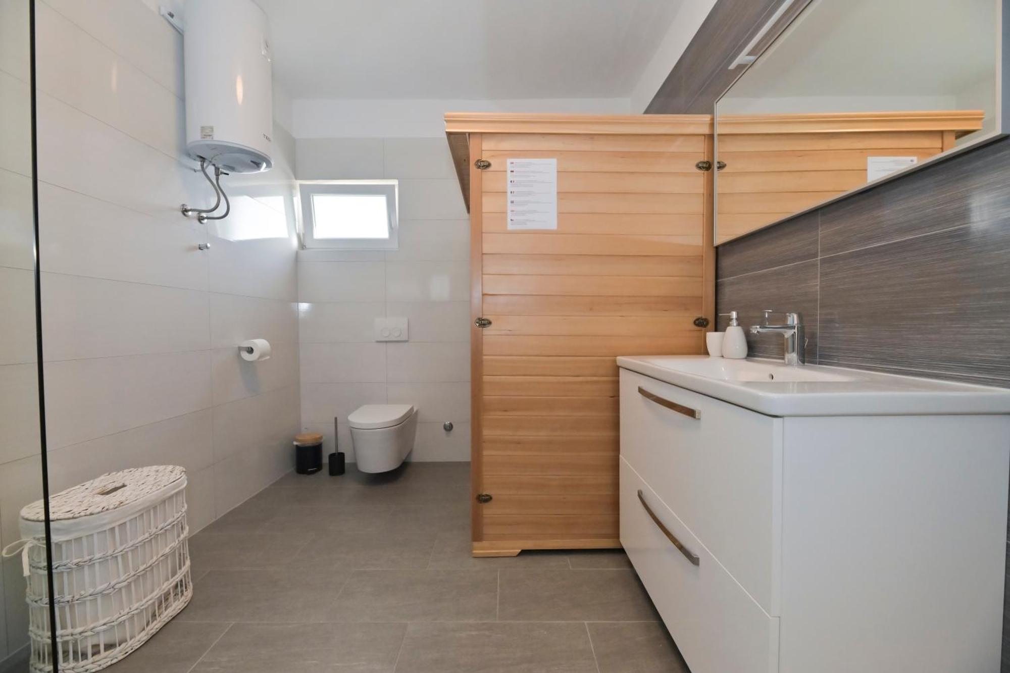 Galovac  Apartment Amelie - With Pool And Sauna! מראה חיצוני תמונה